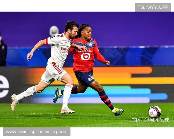 里尔主场1-4惨败斯特拉斯堡,吉鲁坦言更衣室一片沮丧 里尔主场1-4惨败斯特拉斯堡,吉鲁坦言更衣室一片沮丧