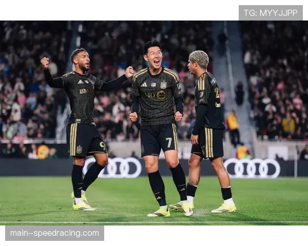 特写瞬间：孙兴慜进球后指天悼念，告慰不久前离世的父亲